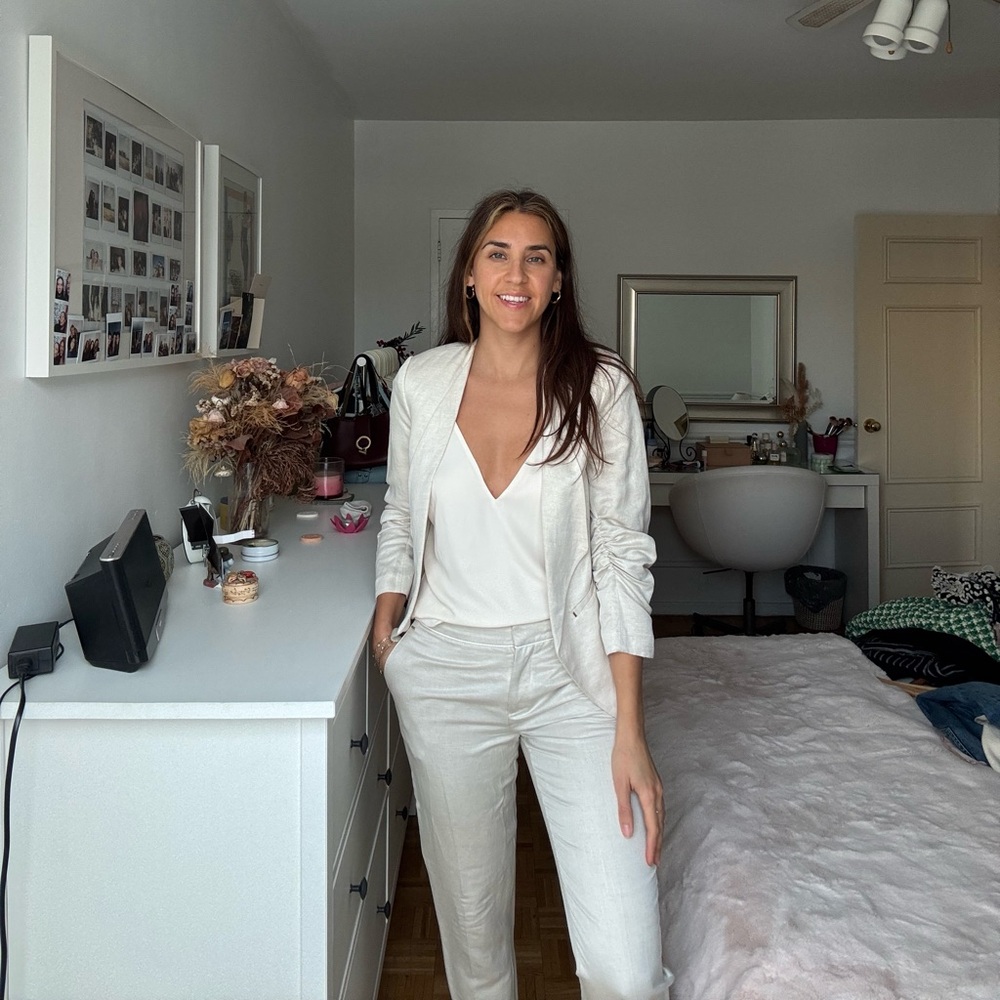 Modern Off-White Professional Suit (Blazer + Pants)